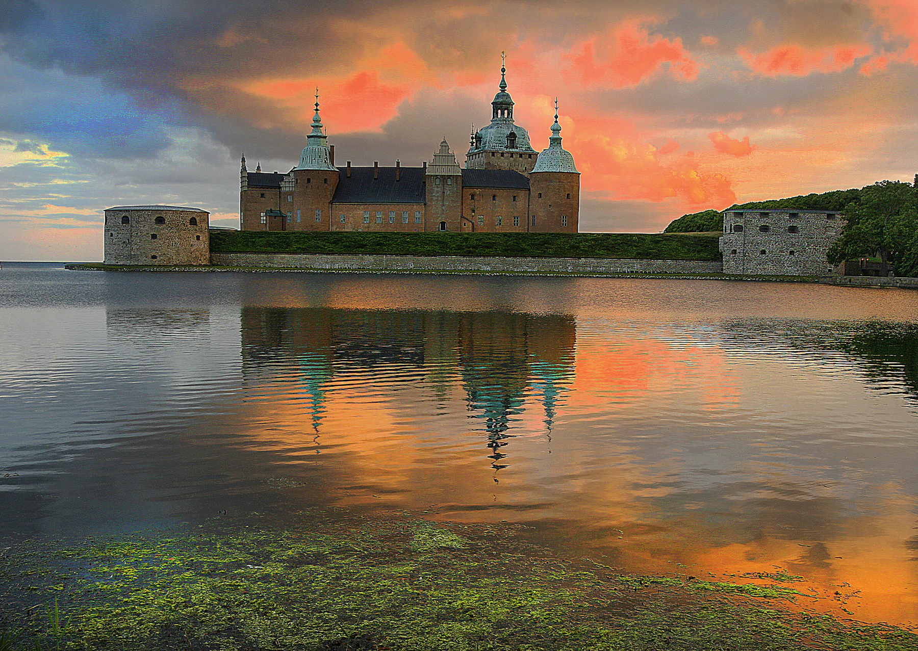 Kalmar slott vid vattnet